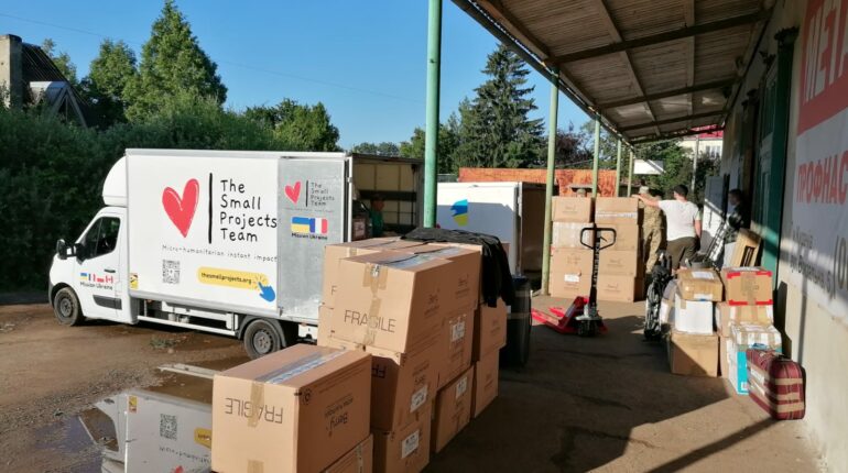 Humanitarian aid convoy for Kherson