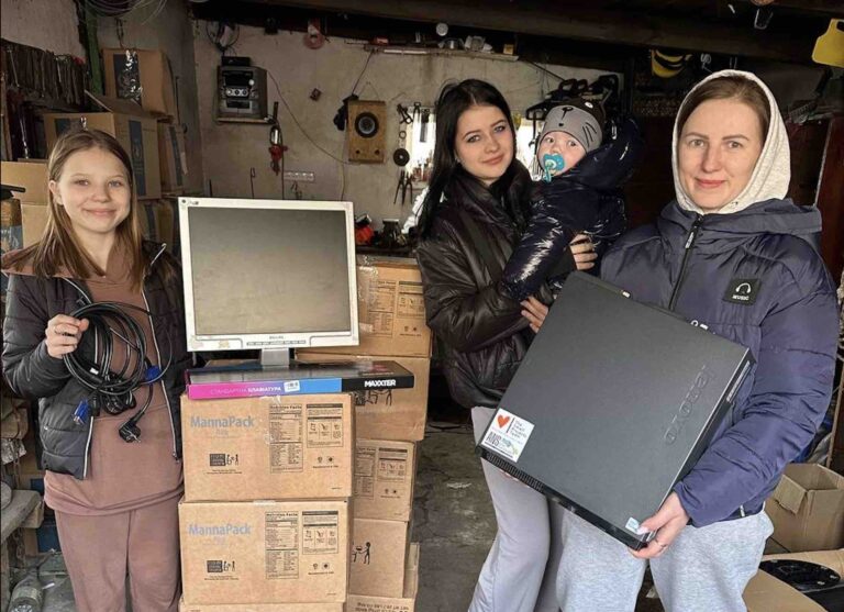 3rd phase of distribution of computers for schoolchildren in Kharkiv