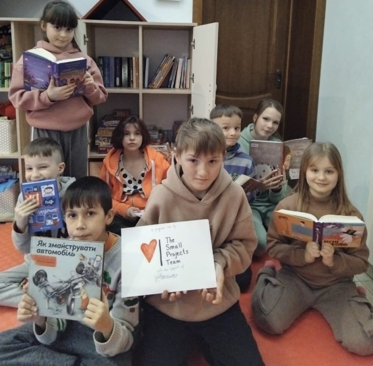 Une bibliothèque-ludothèque pour les enfants de la Maison de l’Espoir à Korotych