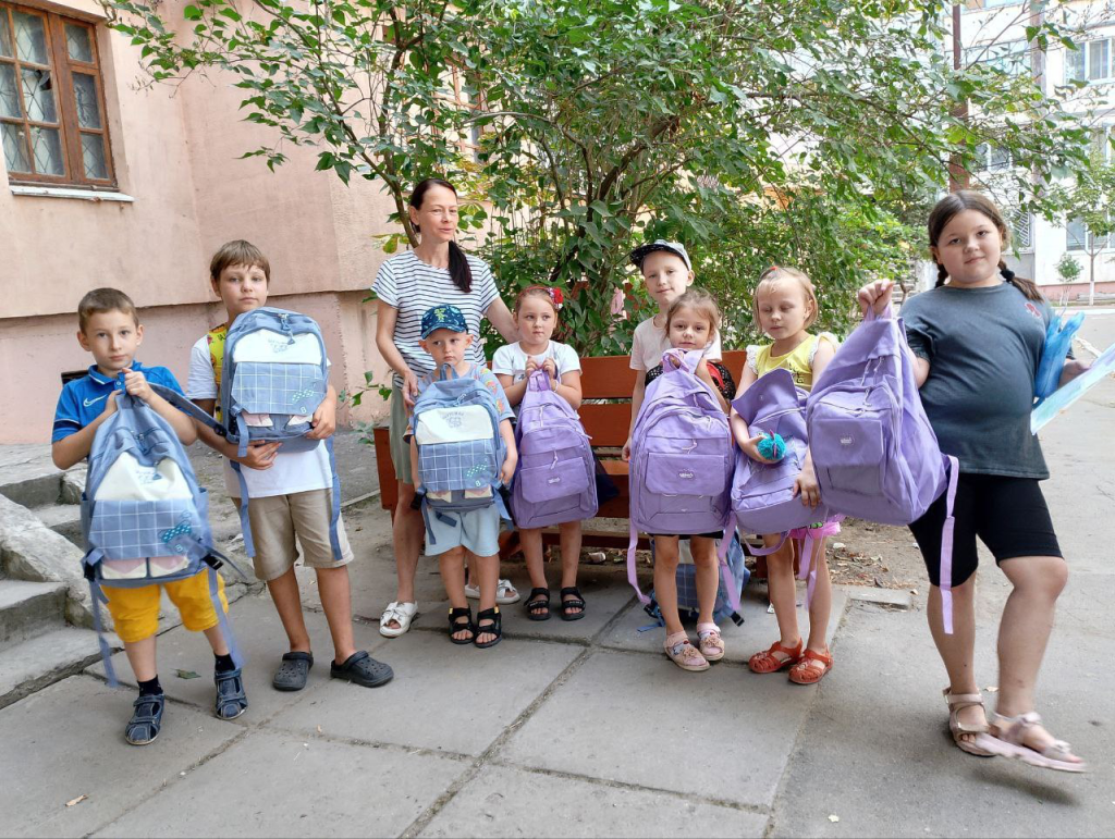 0EED3EF4-602A-4C4D-B2E6-0D834AE43F91